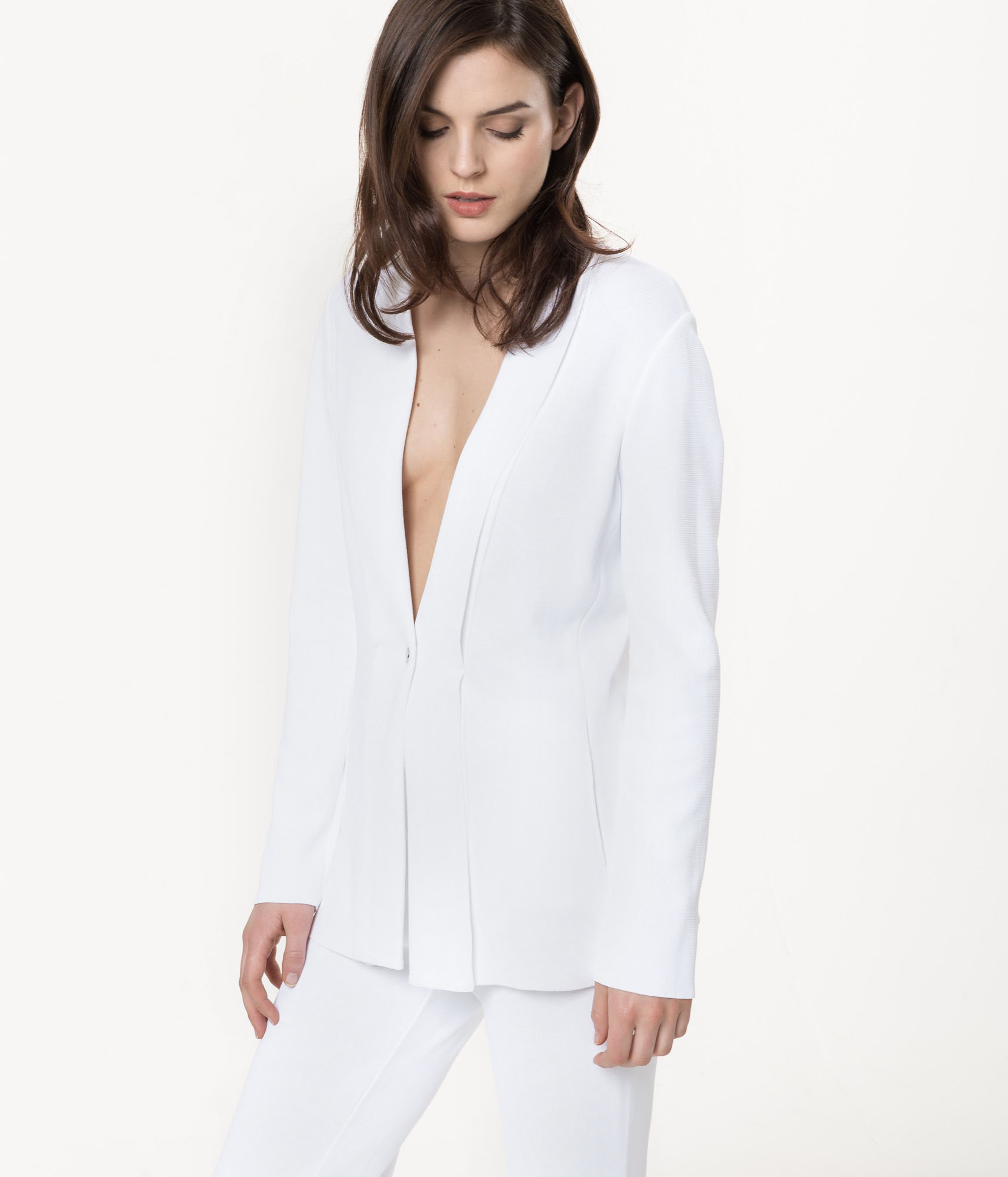 VASSALUS_65183_001_A-test_blanc.jpg