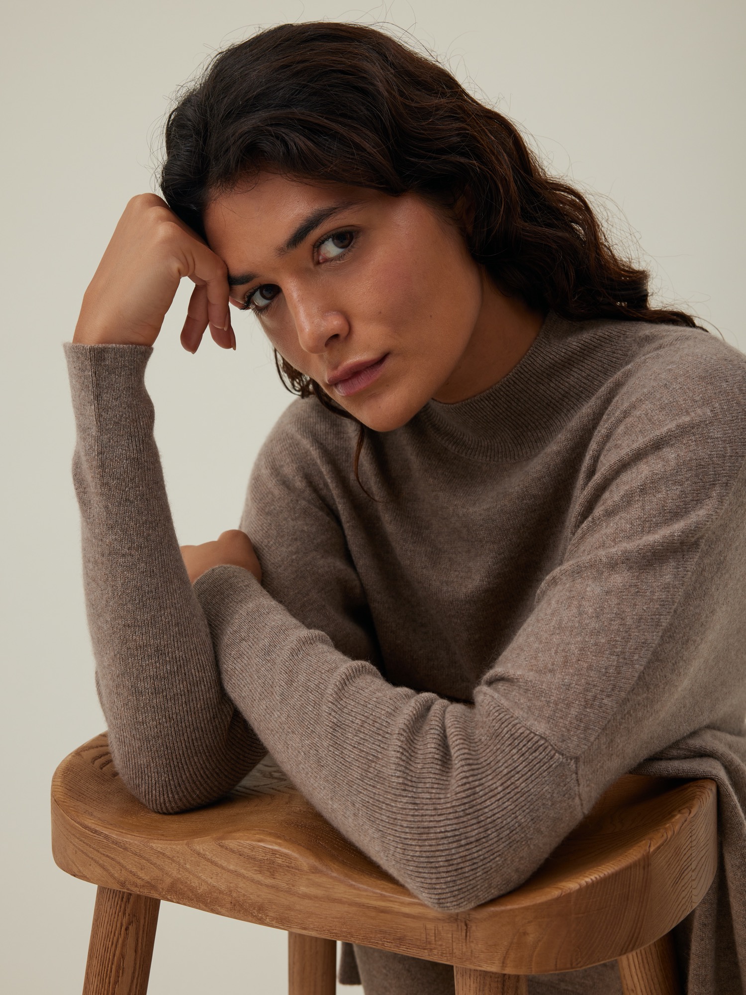 PONCHO_TAUPE_0126.jpg