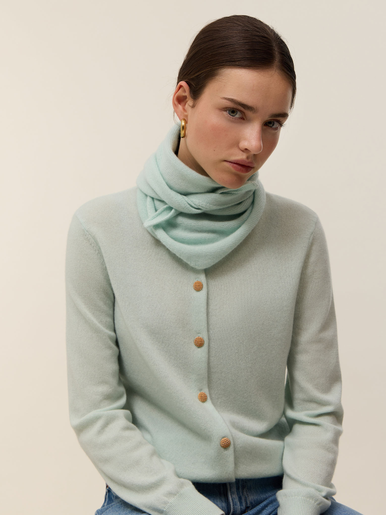 foulard-triangle-cachemire-vert-dragee-jo.jpg