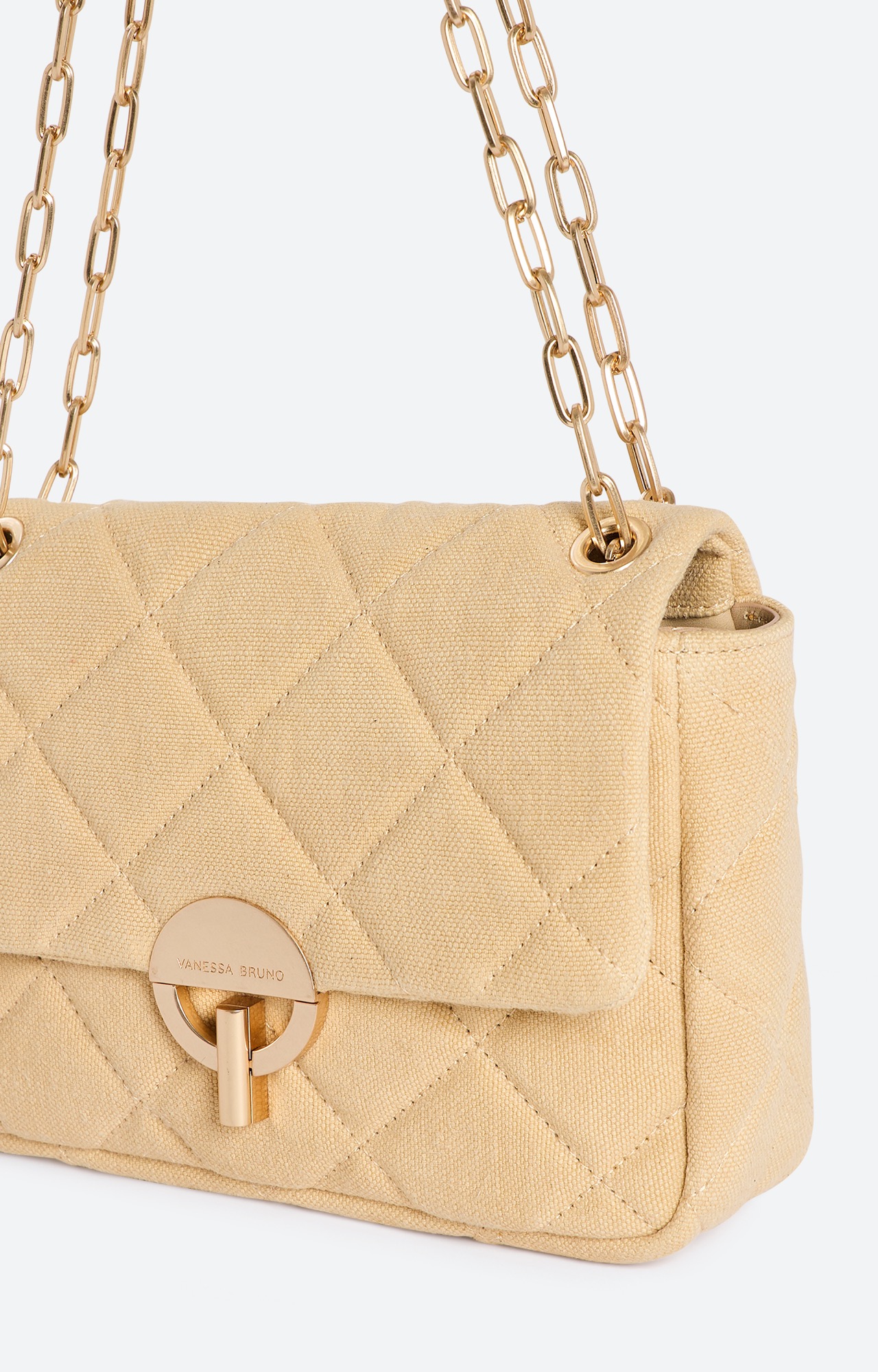 4HVE70-V40329-005_E copie.jpg