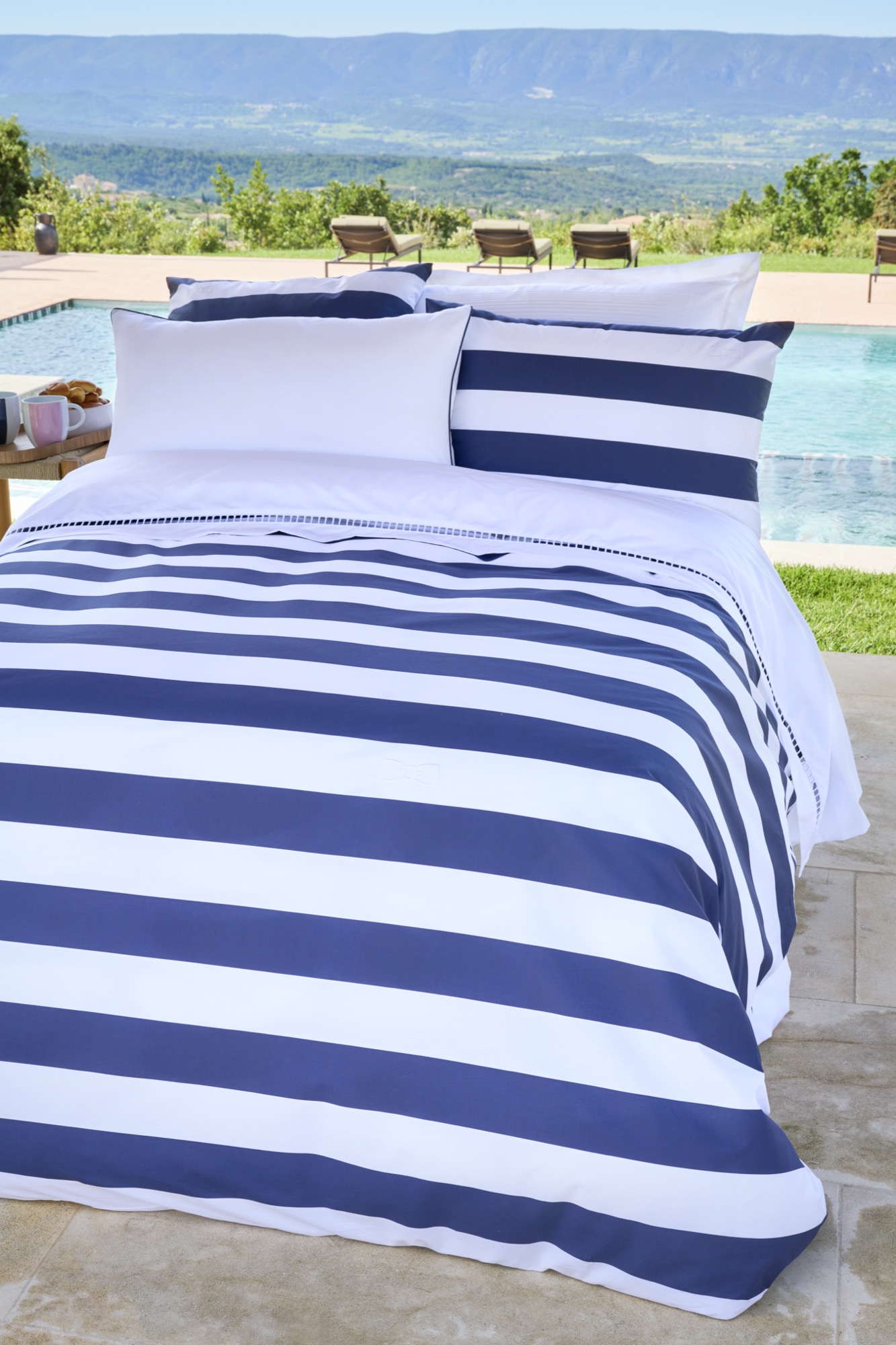 Terrasse Piscine - Parrure Rayure Marine.jpg